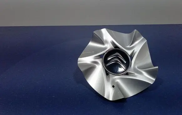 Citroen DS5 R17 wheel hub/cap/trim 9670498577