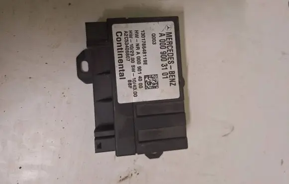 Mercedes-Benz E W212 Fuel injection pump control unit/module A0009003101 A2C53406807 A0009014000