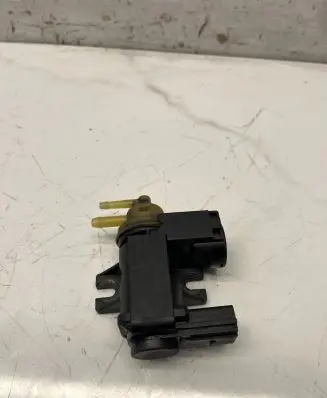 Audi A6 S6 C6 4F Turbo solenoid valve 8K0206627