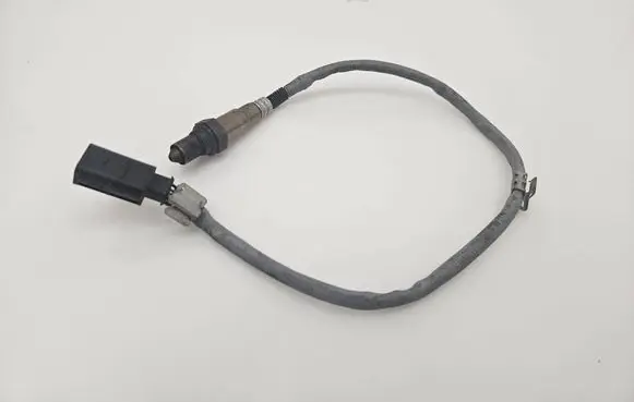 Mercedes-Benz C W205 Lambda probe sensor 0075421618 000717T19