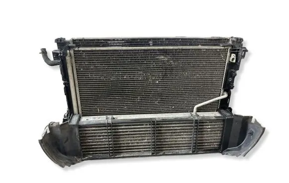 Mercedes-Benz E W212 Radiator set A2045002503