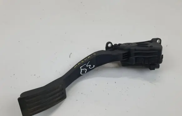 Mazda 3 I Accelerator throttle pedal 3N619F836BC 6PV008641