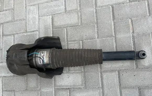 Audi A8 S8 D4 4H Rear shock absorber/damper 4H0616G02AB 308613602
