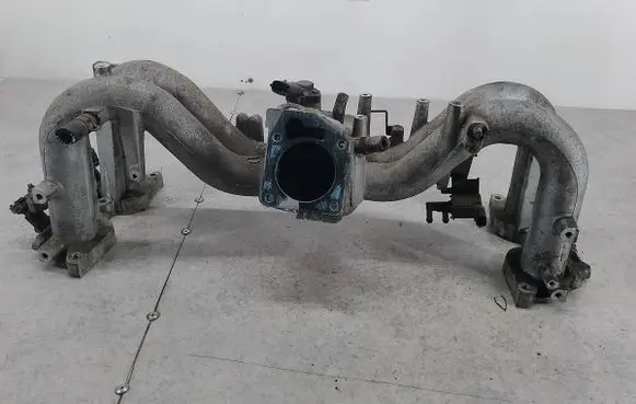 Subaru Impreza II Intake manifold 