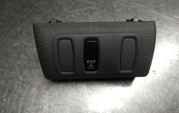 Renault Laguna II ESP (stability program) switch 8200025895