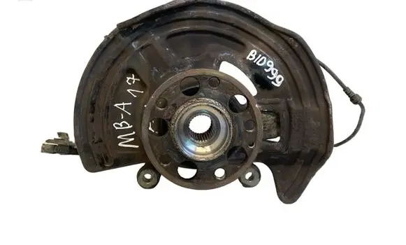 Mercedes-Benz A W176 Front wheel hub