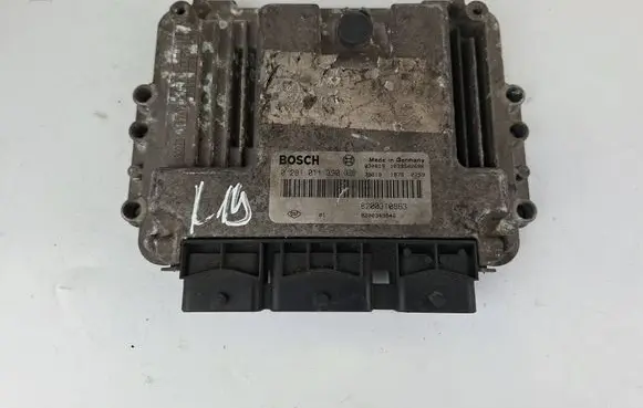 Renault Scenic I Engine control unit/module 8200310863 0281011390