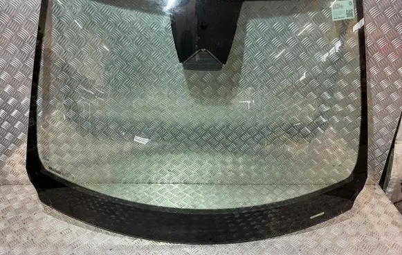 Renault Symbioz Front windscreen/windshield window PU19251