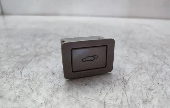 Hyundai ix 55 Tailgate/trunk/boot open switch 