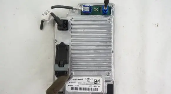 Ford Focus Central body control module LU5T14G371ANC FG170VARBHS