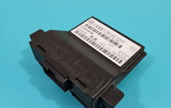 Volkswagen PASSAT CC Central body control module 7N0907530D IMPRK1395749