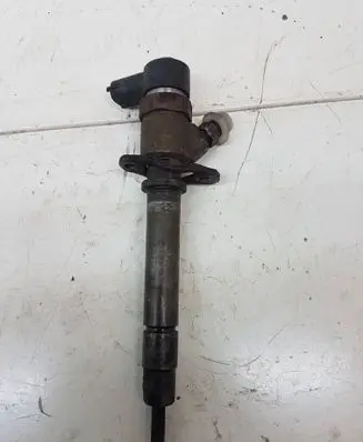 Volvo S60 Fuel injector EA24831