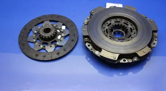 Mercedes-Benz C W204 Pressure plate 123051410 323074210