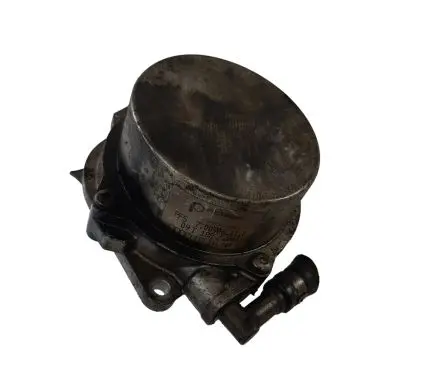 Audi A5 8T 8F Vacuum pump 057145100AF 09T1882261