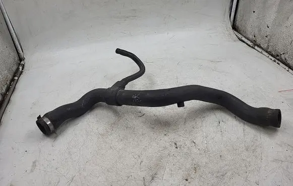 Audi A4 S4 B5 8D Engine coolant pipe/hose 
