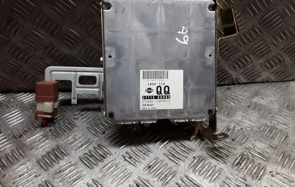 Nissan X-Trail T30 Engine control unit/module 237108H803 2758001187 5800118
