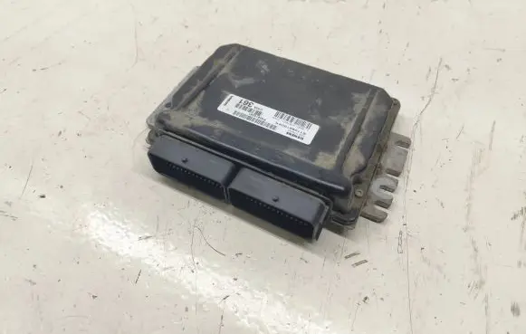 Volvo S40, V40 Engine control unit/module S110921002K 210574507 P30614361