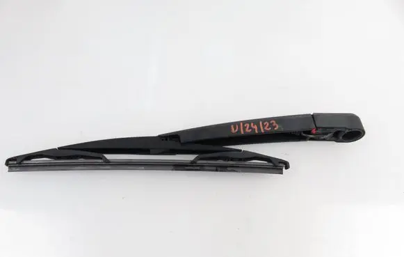 Opel Astra J Rear wiper blade arm 