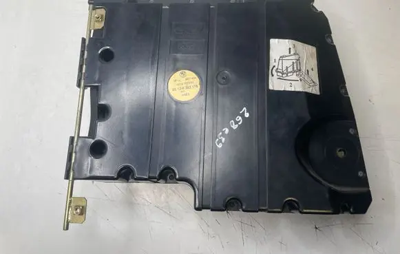 BMW 5 E39 Subwoofer speaker 8362176