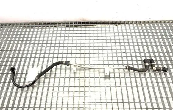 BMW 3 G20 G21 Engine coolant pipe/hose 8593777