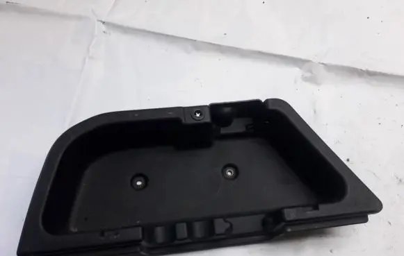 Mitsubishi Lancer Glove box MR550045