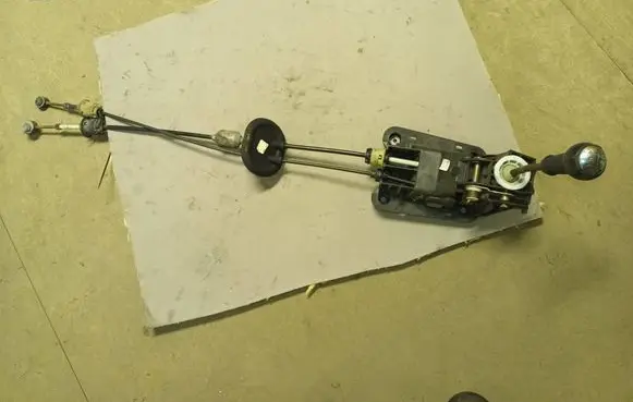 Peugeot 207 Gear shifter/selector 9654072280 TFX1585