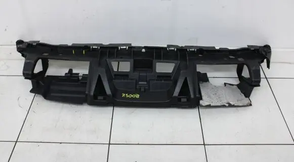 Peugeot 5008 Radiator support slam panel 9686185080