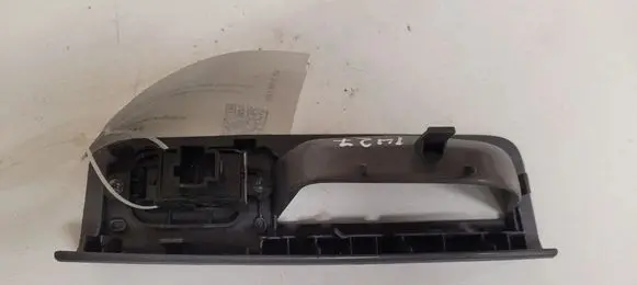Volvo V50 Electric window control switch 30773217