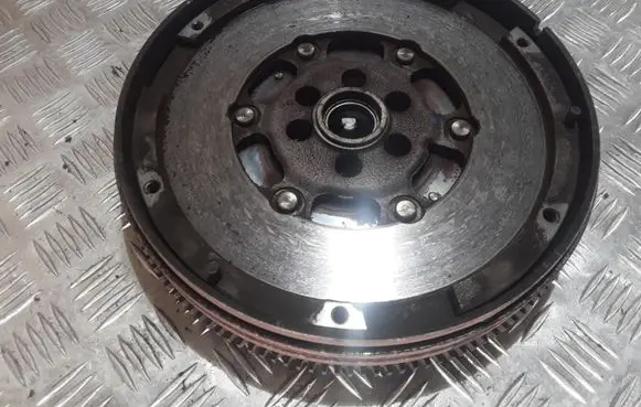 Volkswagen PASSAT B5.5 Dual mass flywheel 