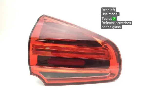 Tailgate rear/tail lights