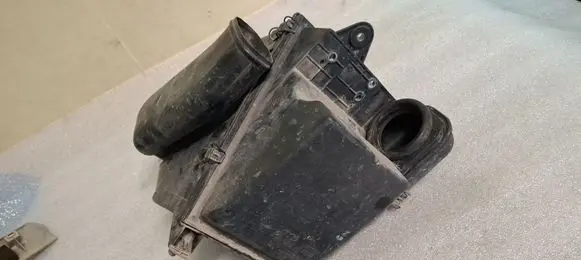 Audi 100 S4 C4 Air filter box 4A0129620
