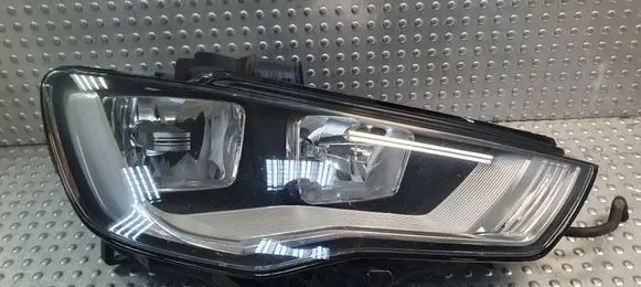 Audi A3 S3 8V Headlight/headlamp 