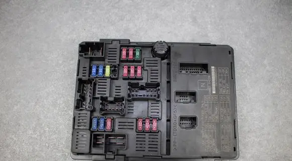 Nissan Note (E12) Comfort/convenience module 284B71HZ2A