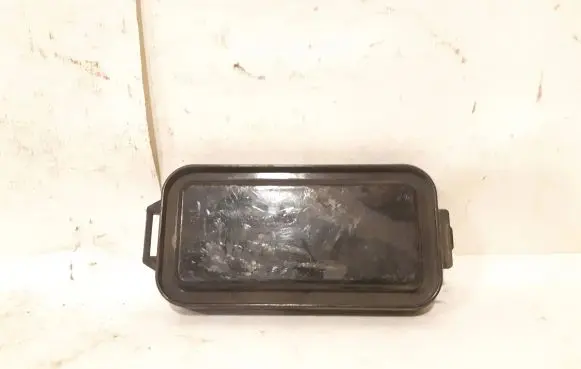 Volkswagen Bora Headlight/headlamp dust cover 303411106NS