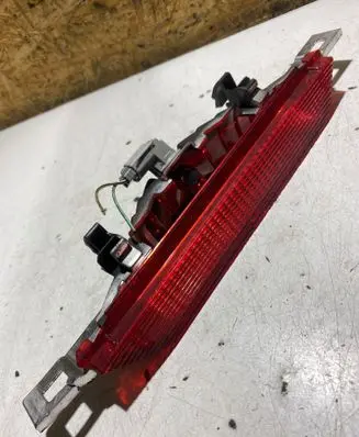 Toyota Corolla E120 E130 Third/center stoplight E111675