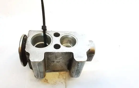 BMW 3 E90 E91 Air conditioning (A/C) expansion valve 6411922607802