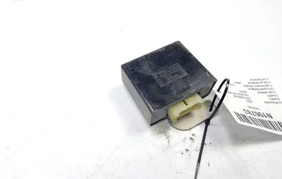 Mitsubishi Pajero Antenna control unit 