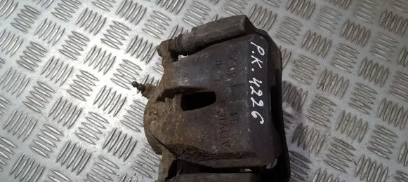 Toyota RAV 4 (XA30) Front brake caliper