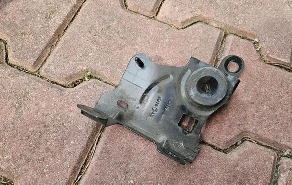 Renault Clio IV Battery bracket 46956R