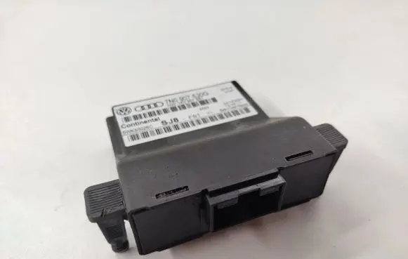 Volkswagen PASSAT B7 Gateway control module 1K0907951 5WK50026C