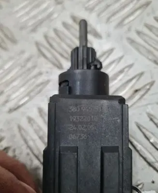 Audi A6 S6 C6 4F Brake pedal sensor switch 3B0945511C
