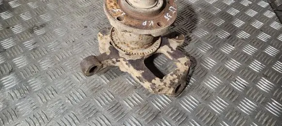 Volkswagen II LT Front wheel hub 9013320301