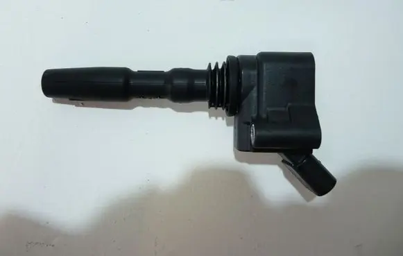 Skoda Kodiaq High voltage ignition coil 04E905110K