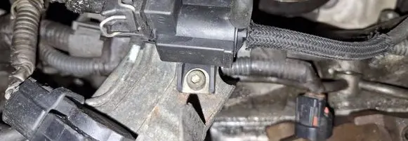Toyota Avensis T250 Turbo solenoid valve 258600r010