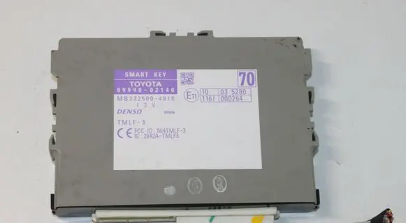 Toyota Auris 150 Other control units/modules 8999002140
