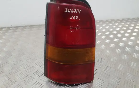 Nissan Sunny Rear/tail lights 22024555