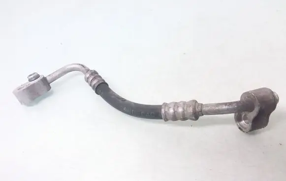 Air conditioning (A/C) pipe/hose
