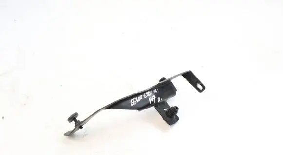 BMW 6 E63 E64 Fender mounting bracket 7060812 51647060812 23310110