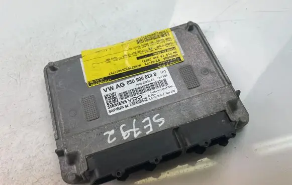Volkswagen Fox Engine control unit/module ECU 03D906023B