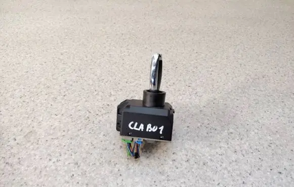 Mercedes-Benz CLA C117 X117 W117 Ignition lock A2469055801